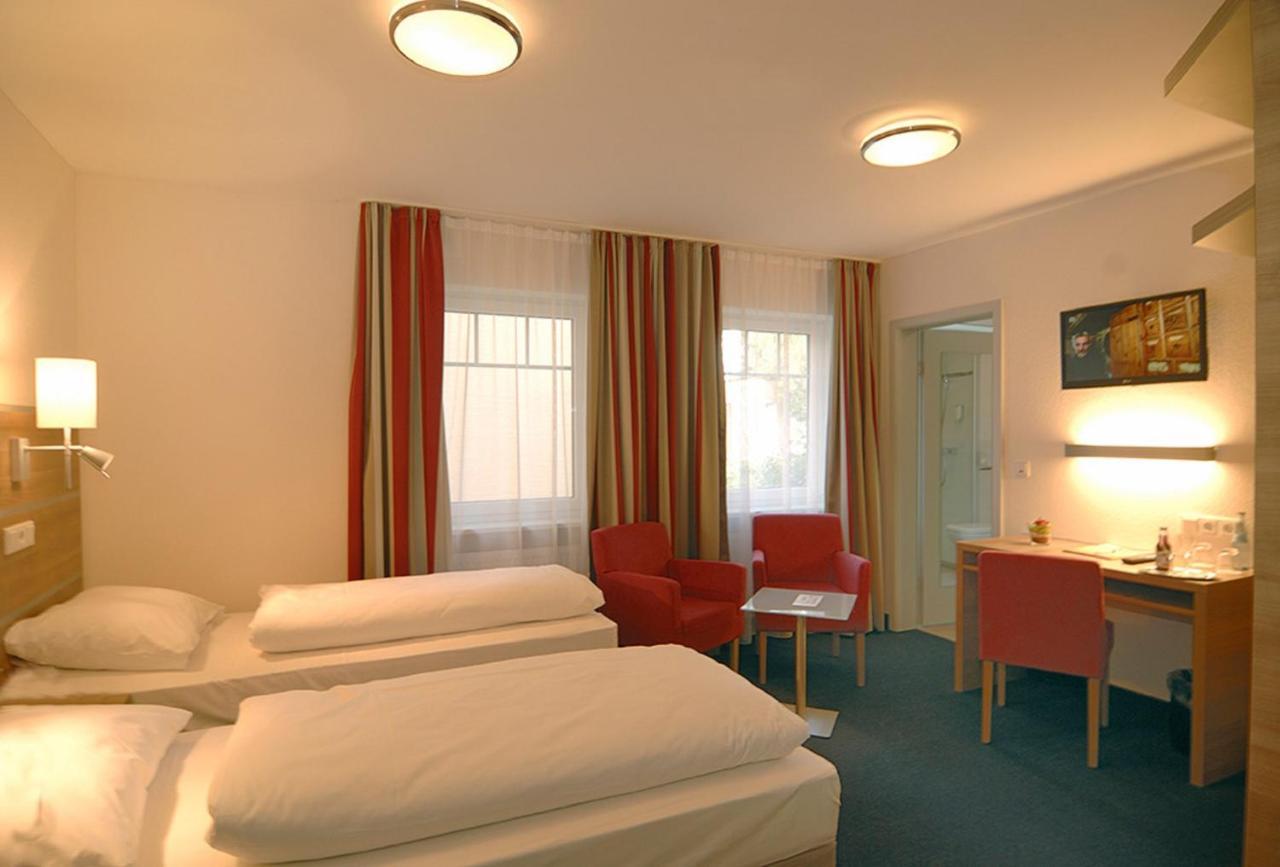 Hotel-Gasthof Rangau Ansbach Eksteriør billede